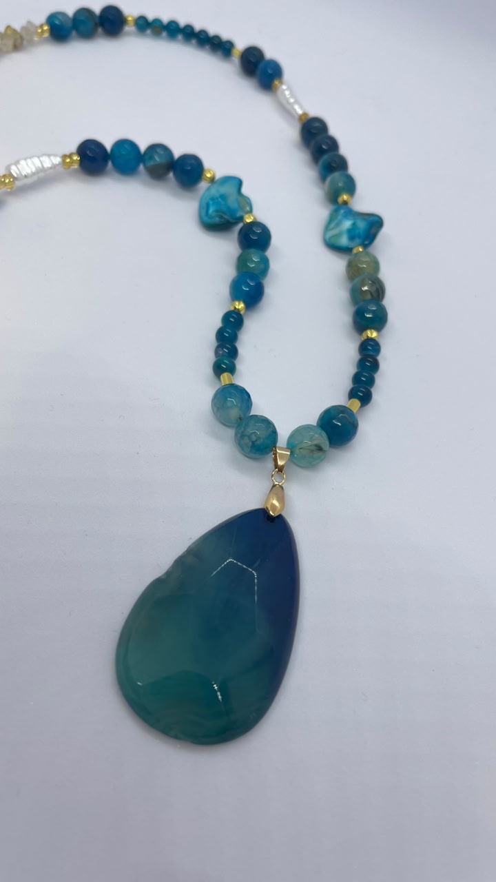Ocean Blue Agate Handmade Necklace - Image 2