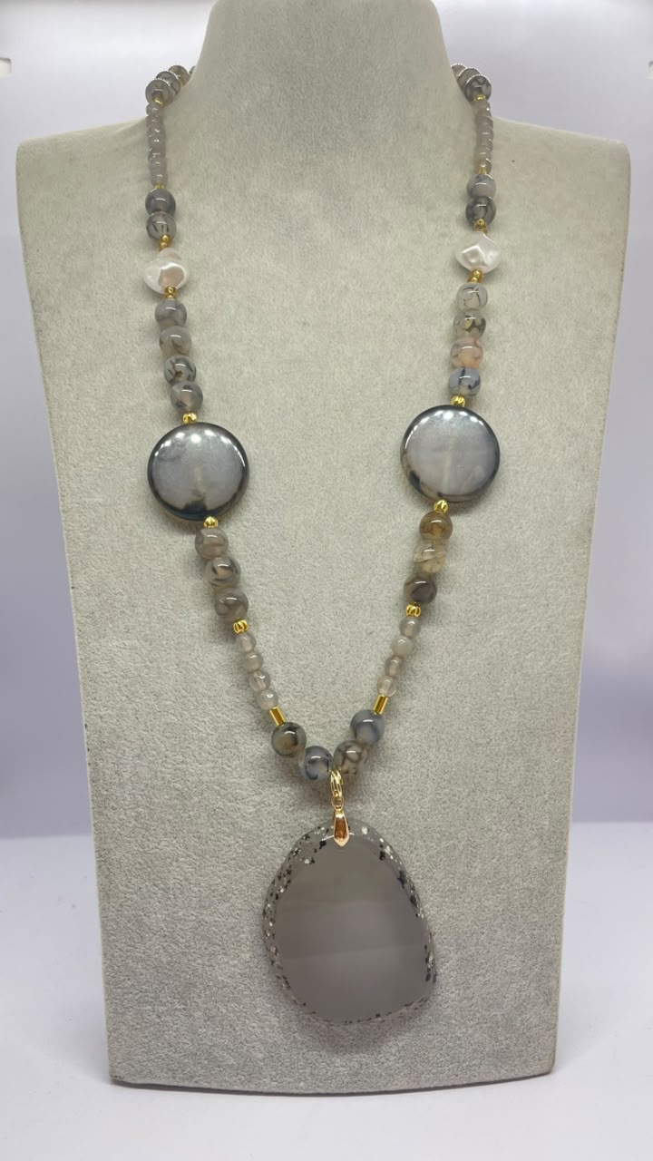 Handmade Grey Agate Necklac - Image 2
