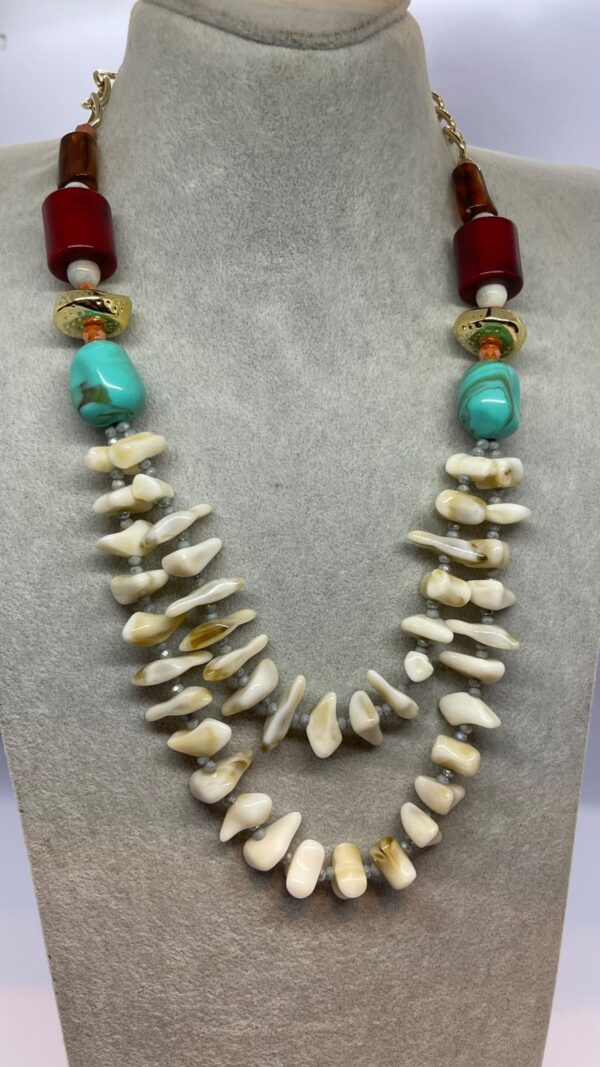Handmade Shell Choker Necklace - Image 3